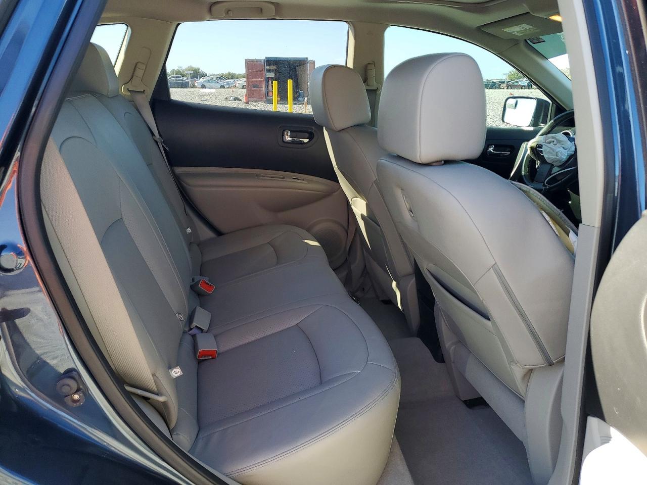 2013 NISSAN ROGUE S photo 11
