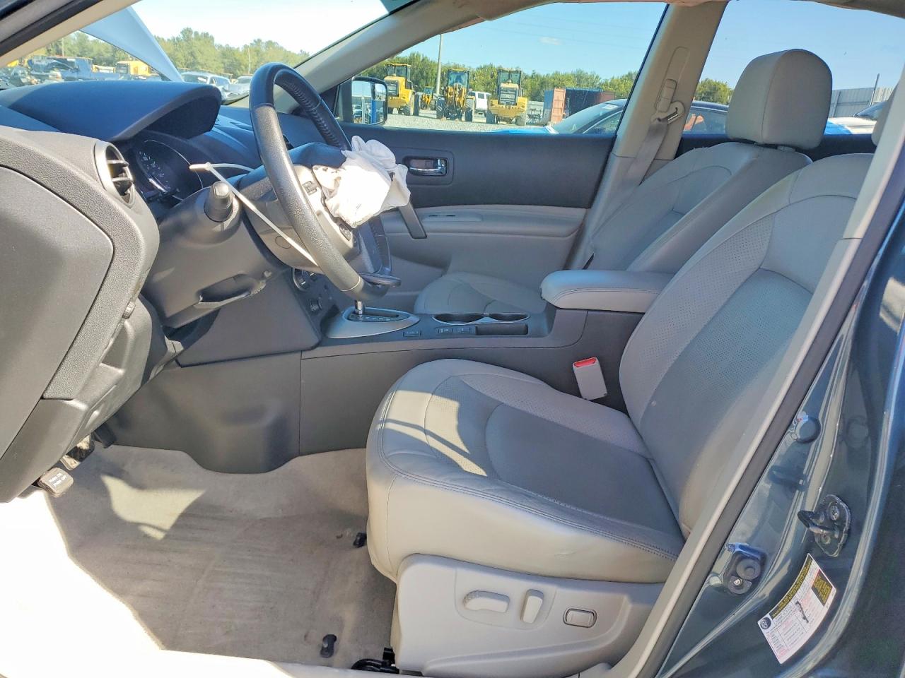 2013 NISSAN ROGUE S photo 7