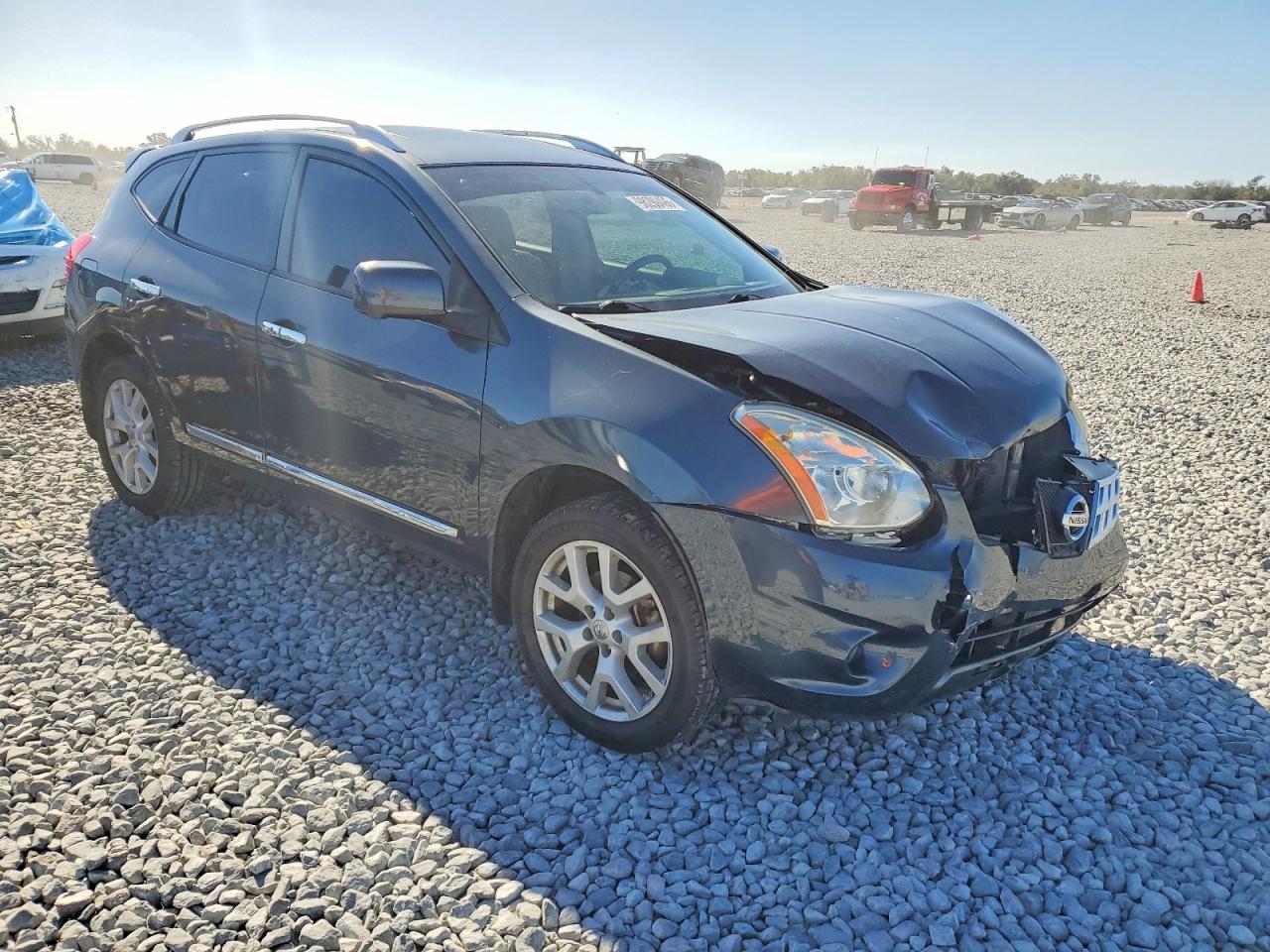 2013 NISSAN ROGUE S photo 4