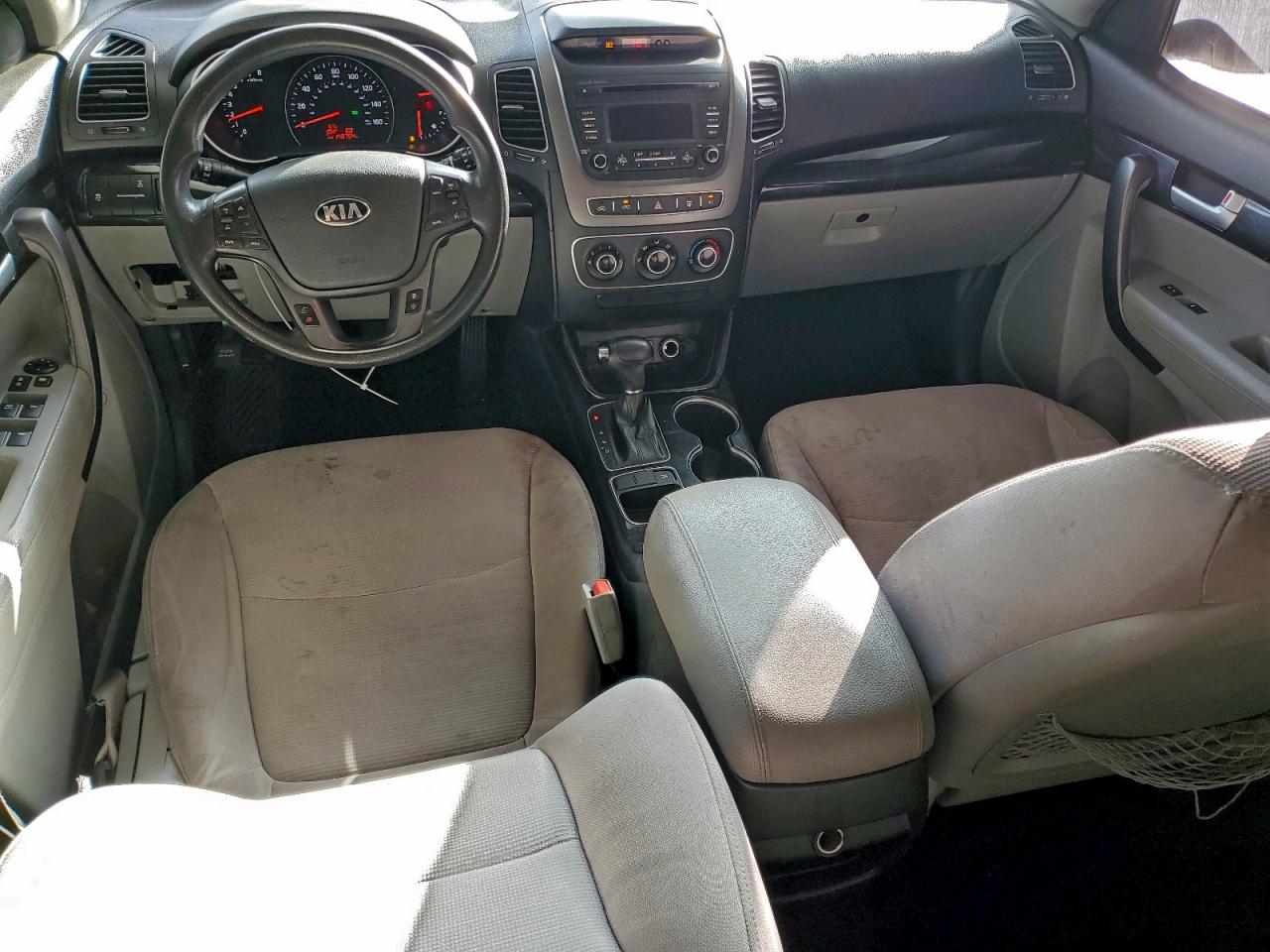 2015 KIA SORENTO LX photo 8