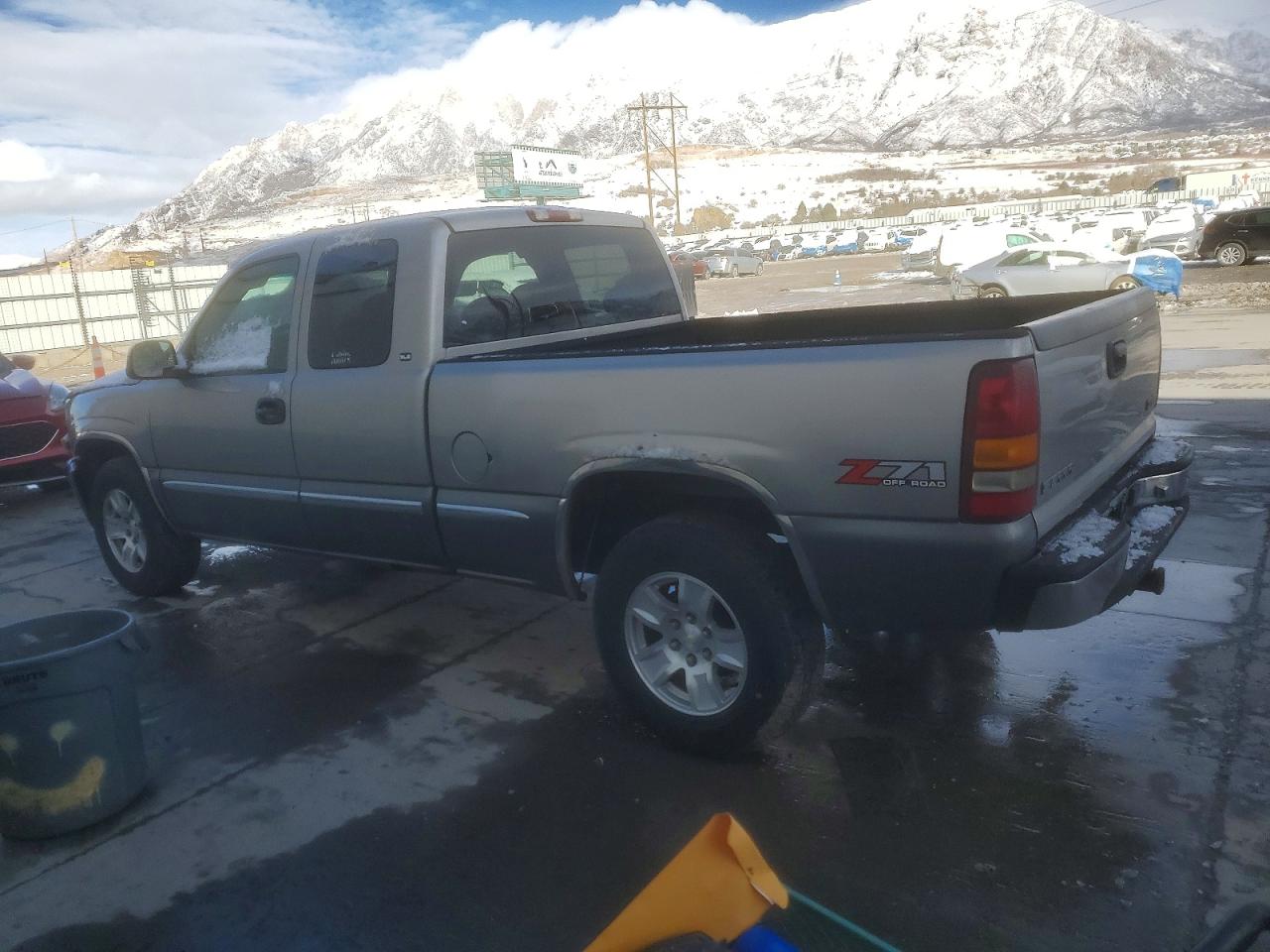 2000 GMC NEW SIERRA K1500 photo 2
