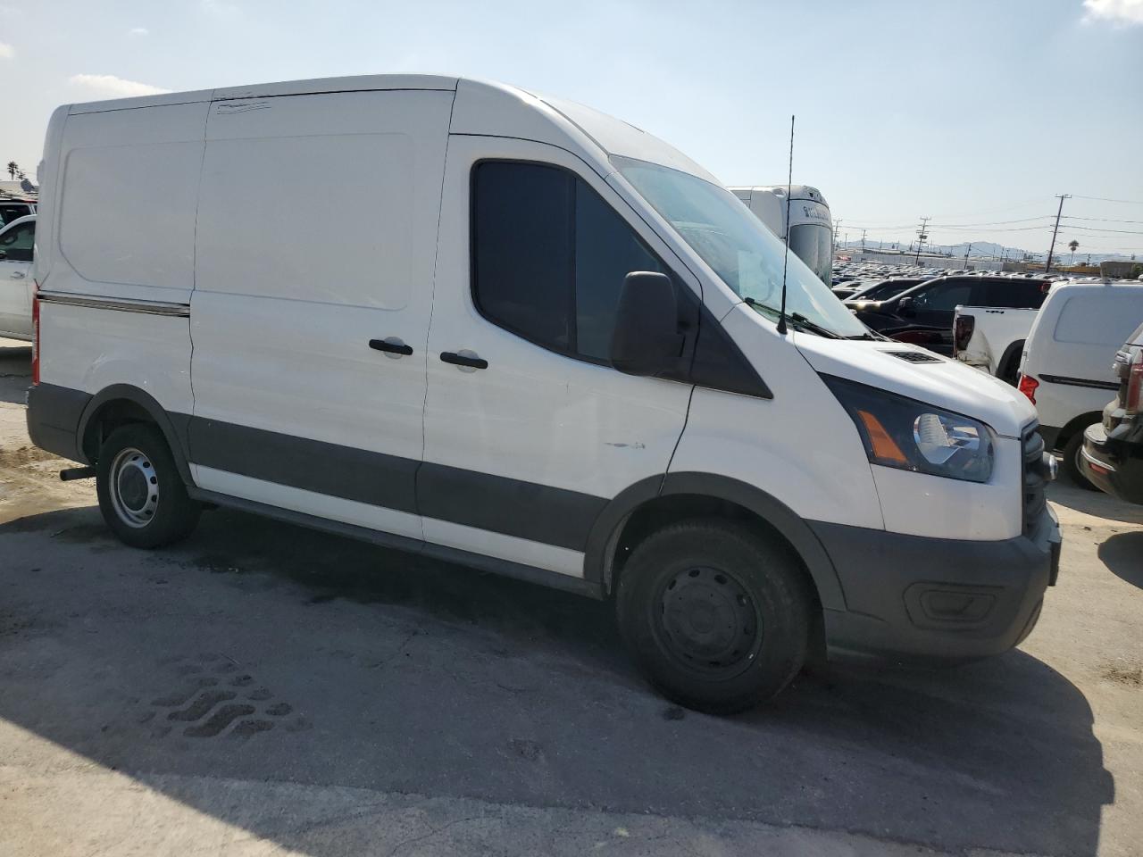 2020 FORD TRANSIT T-150 photo 4
