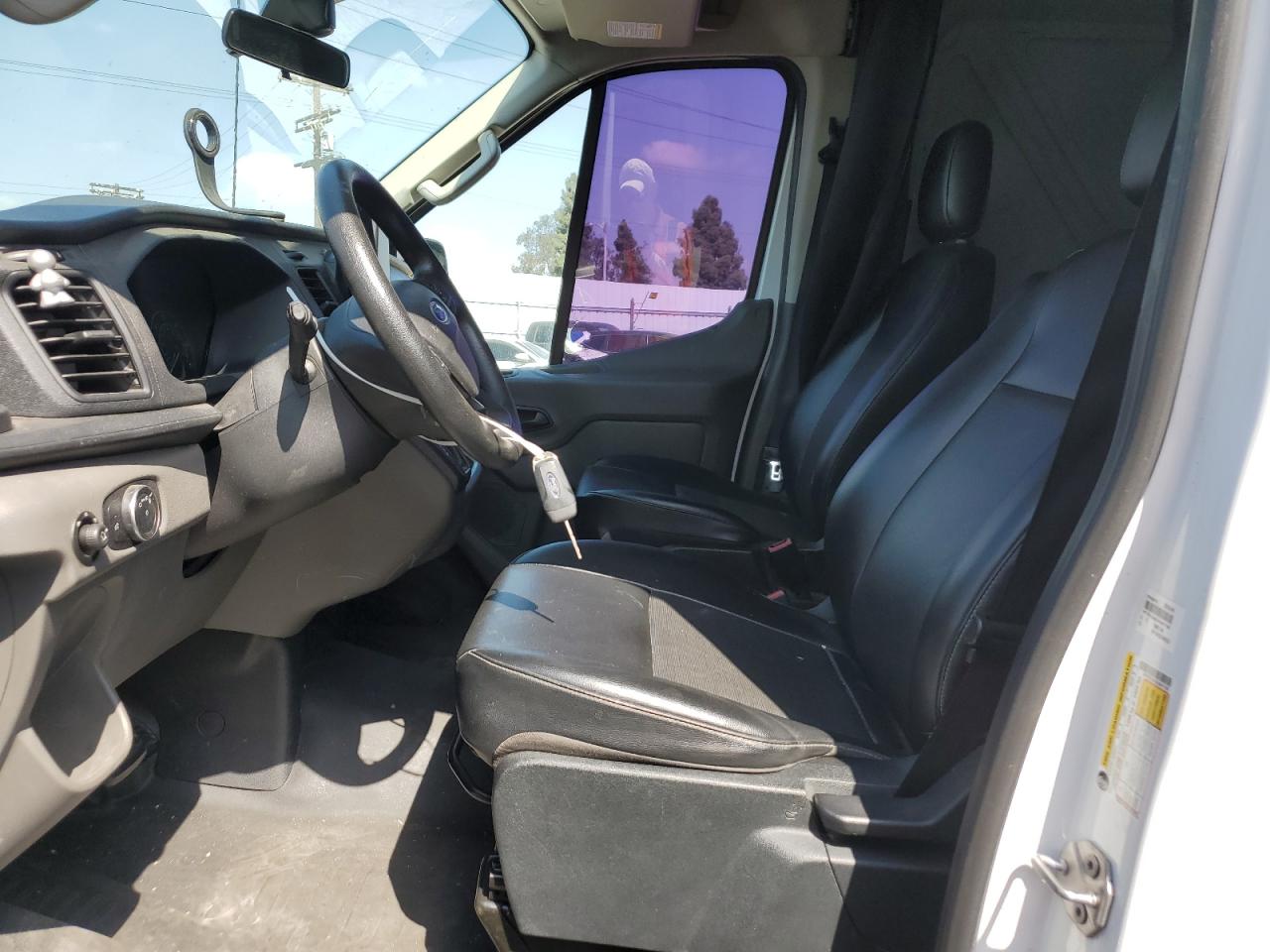 2020 FORD TRANSIT T-150 photo 7