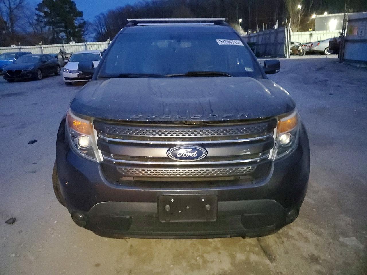 2015 FORD EXPLORER XLT photo 9