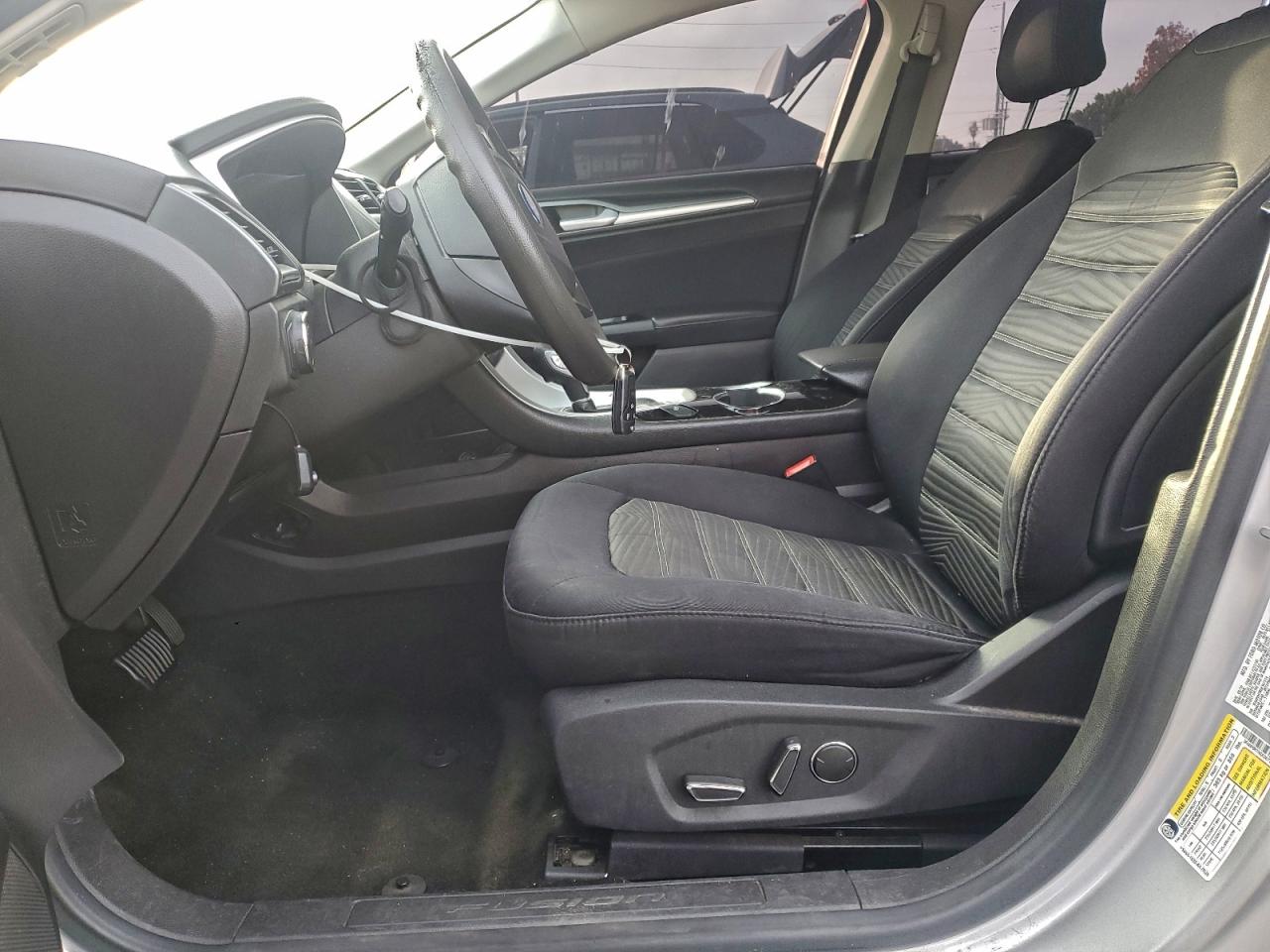 2016 FORD FUSION SE photo 7