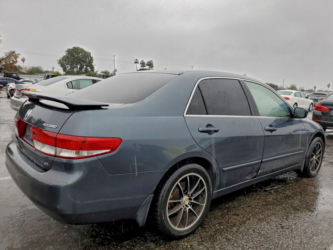 2004 HONDA ACCORD EX photo 3