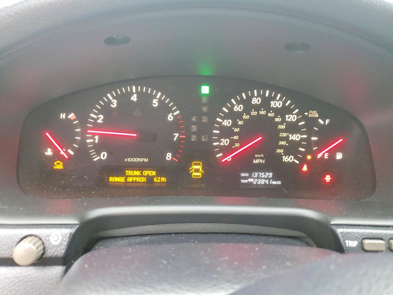 2001 LEXUS LS 430 photo 9