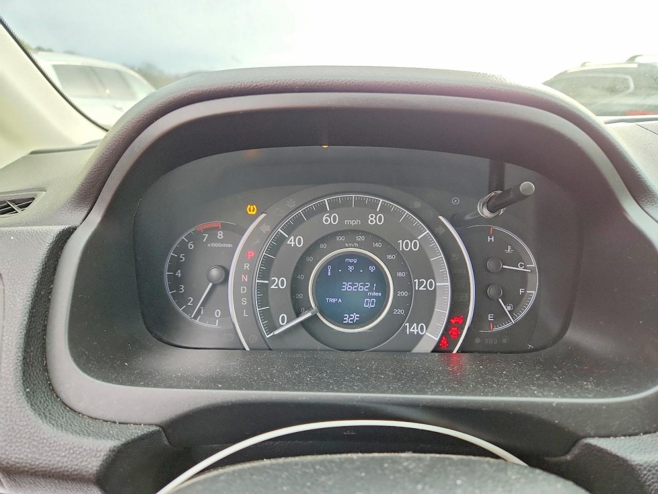 2015 HONDA CR-V LX photo 9