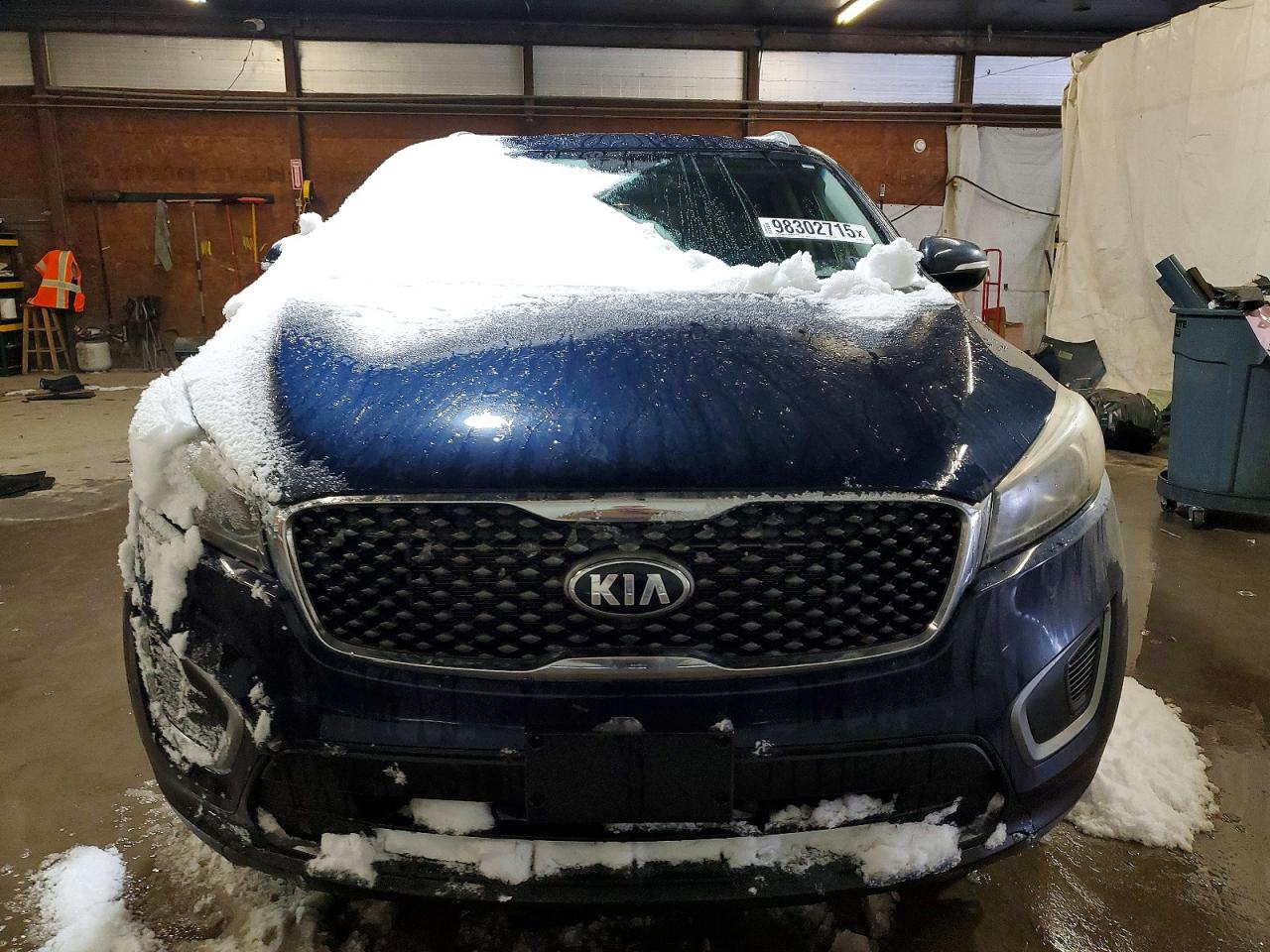 2016 KIA SORENTO LX photo 5