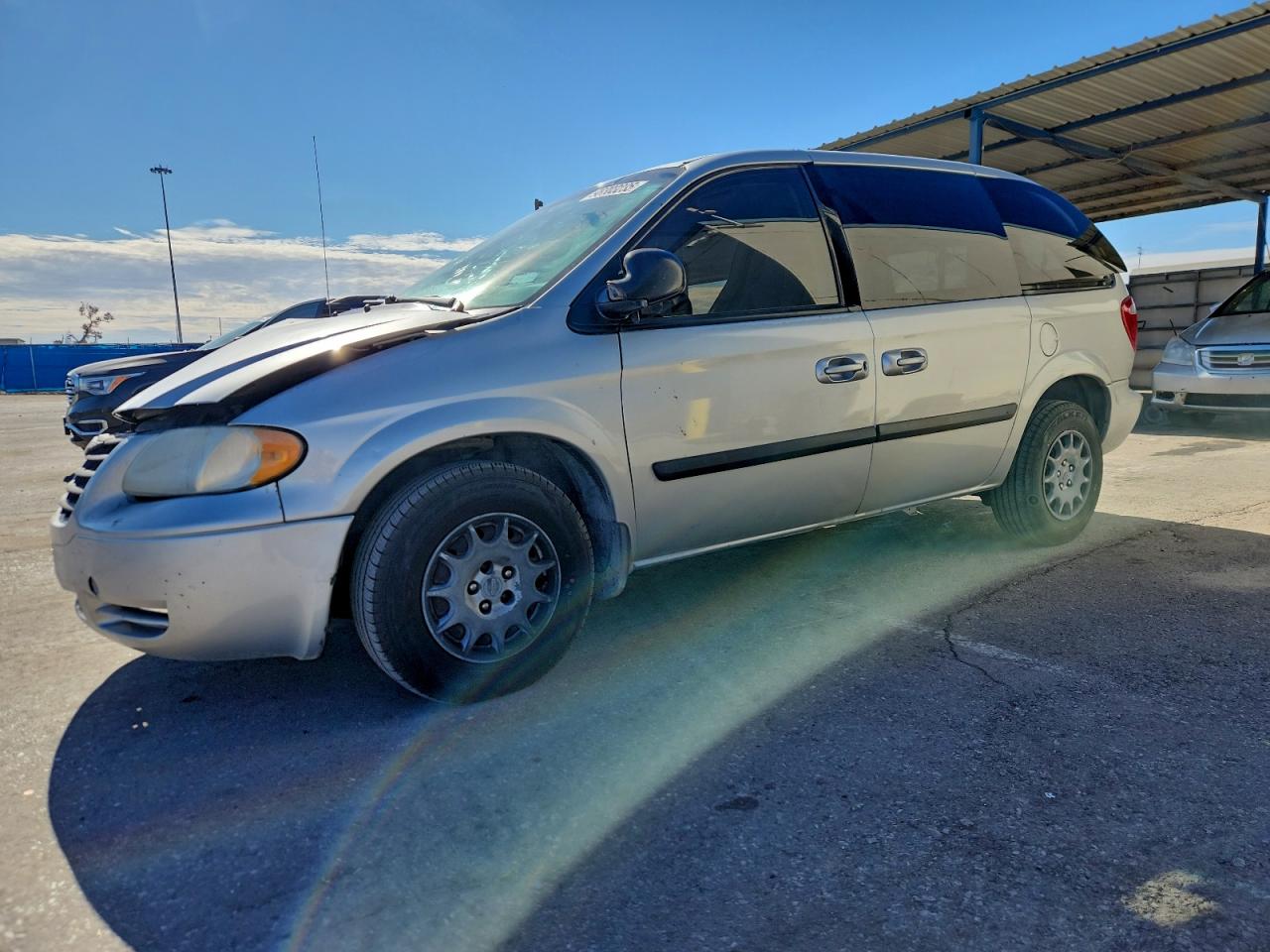 2005 CHRYSLER TOWN & COUNTRY