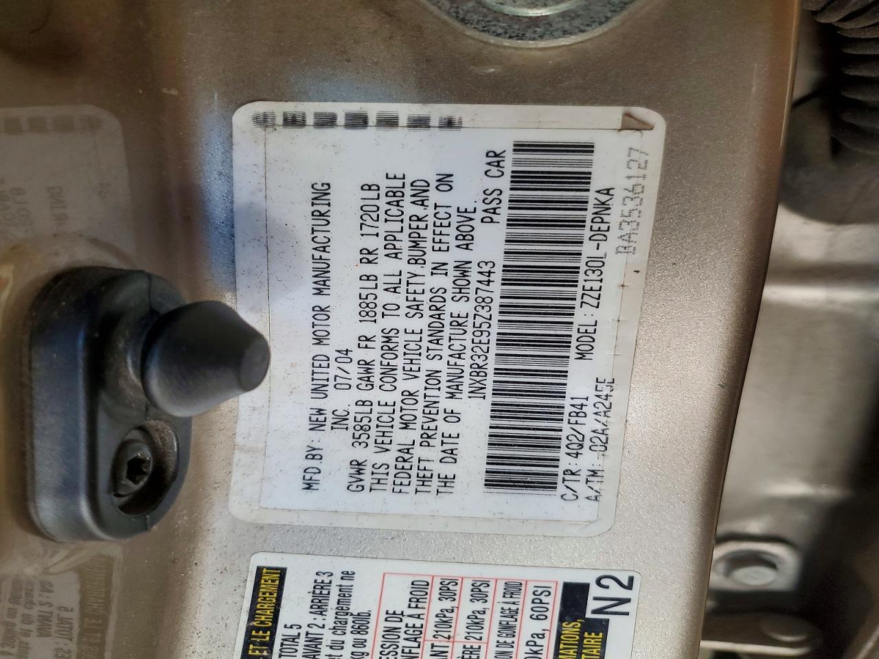 2005 TOYOTA COROLLA LE photo 12