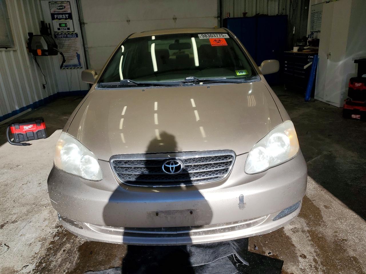 2005 TOYOTA COROLLA LE photo 5