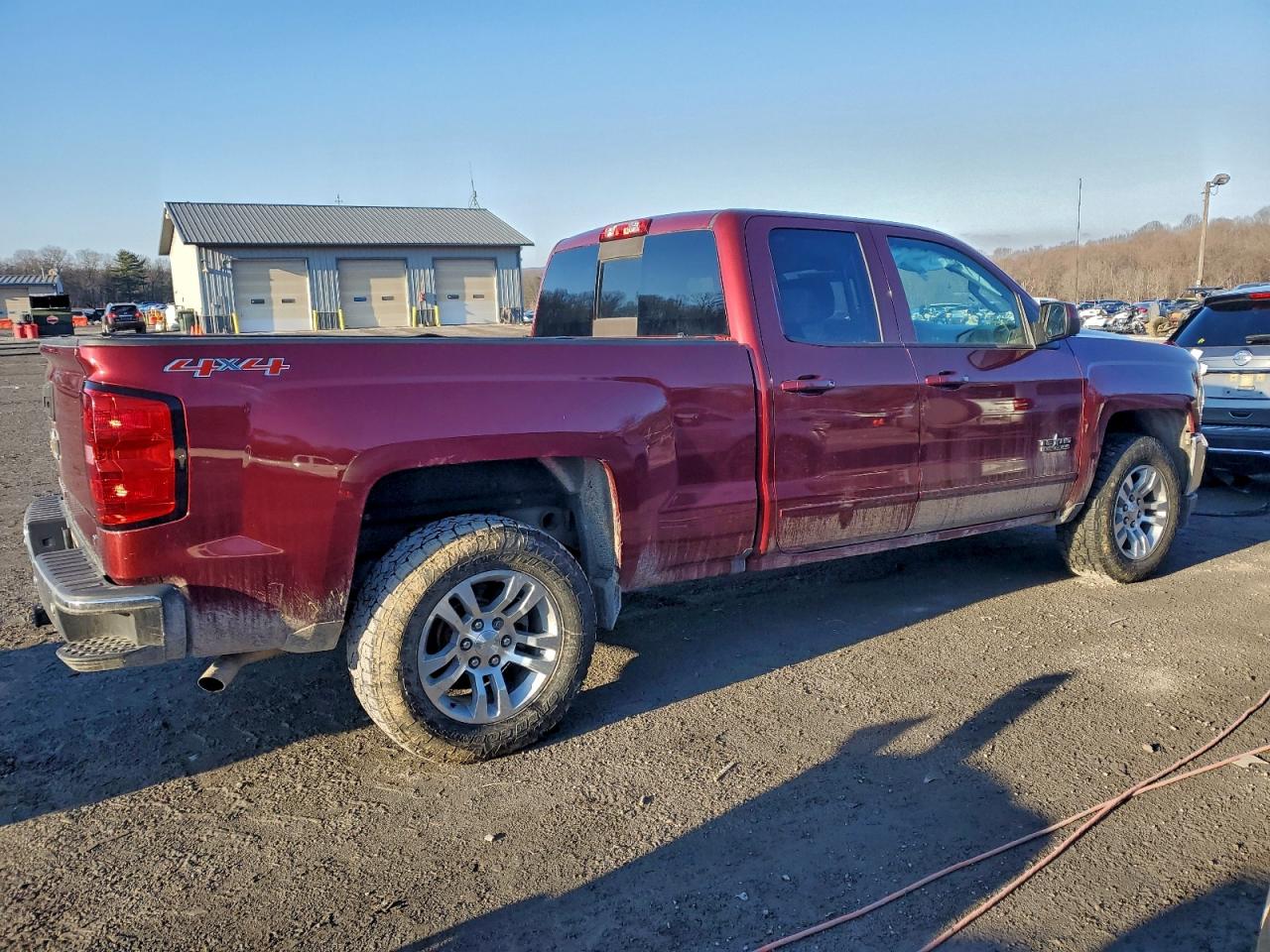 2017 CHEVROLET SILVERADO K1500 LT photo 5