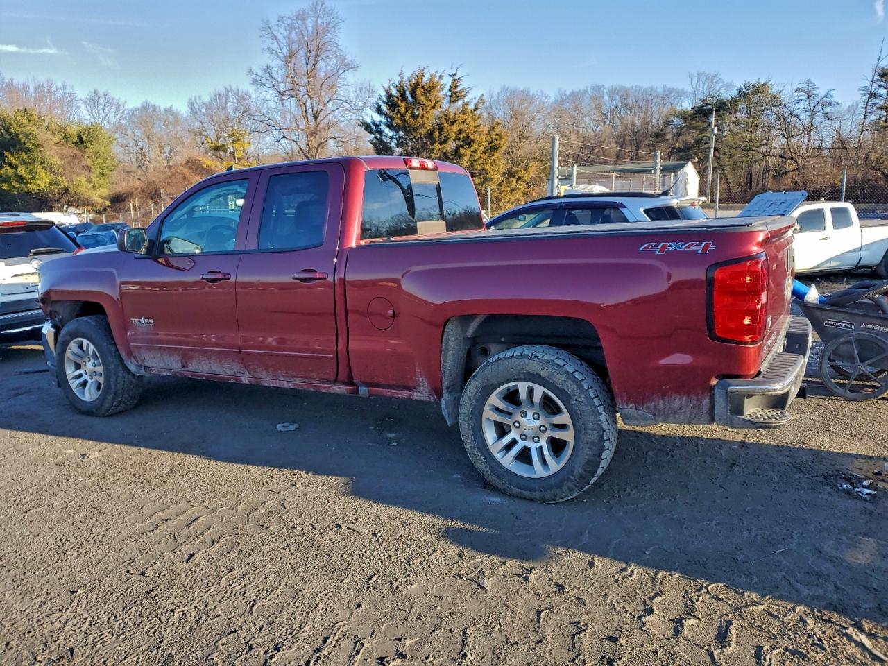 2017 CHEVROLET SILVERADO K1500 LT photo 3