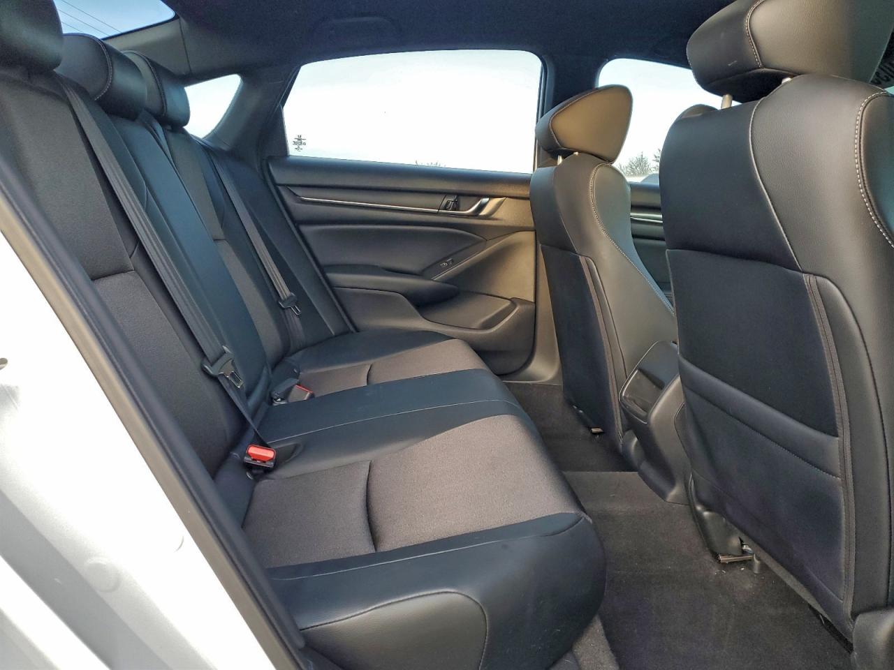 2018 HONDA ACCORD SPORT photo 10