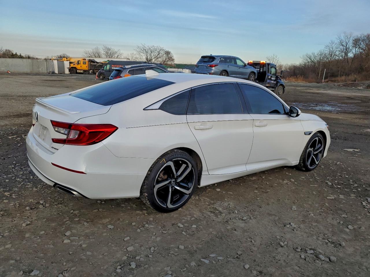 2018 HONDA ACCORD SPORT photo 3