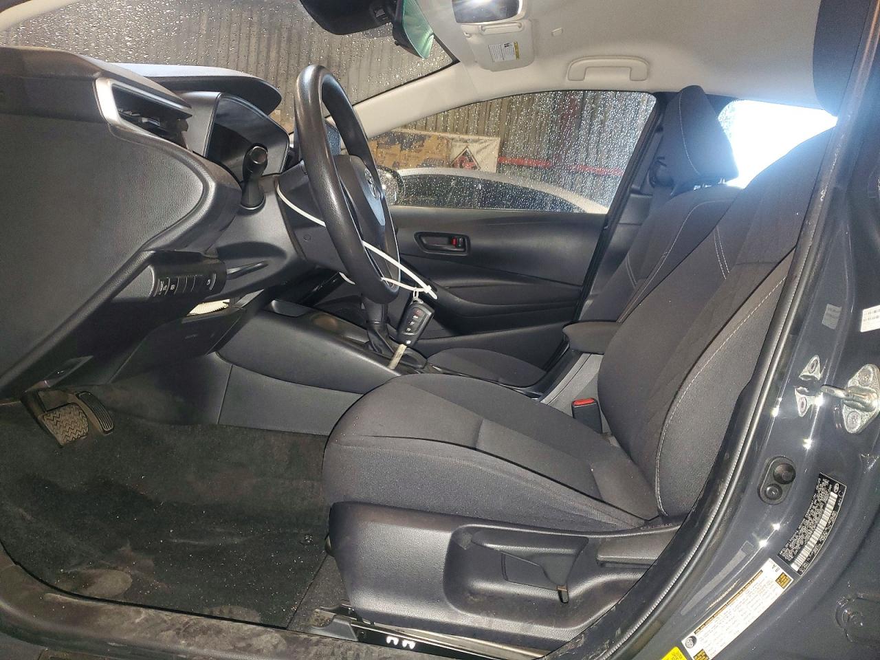 2023 TOYOTA COROLLA LE photo 13