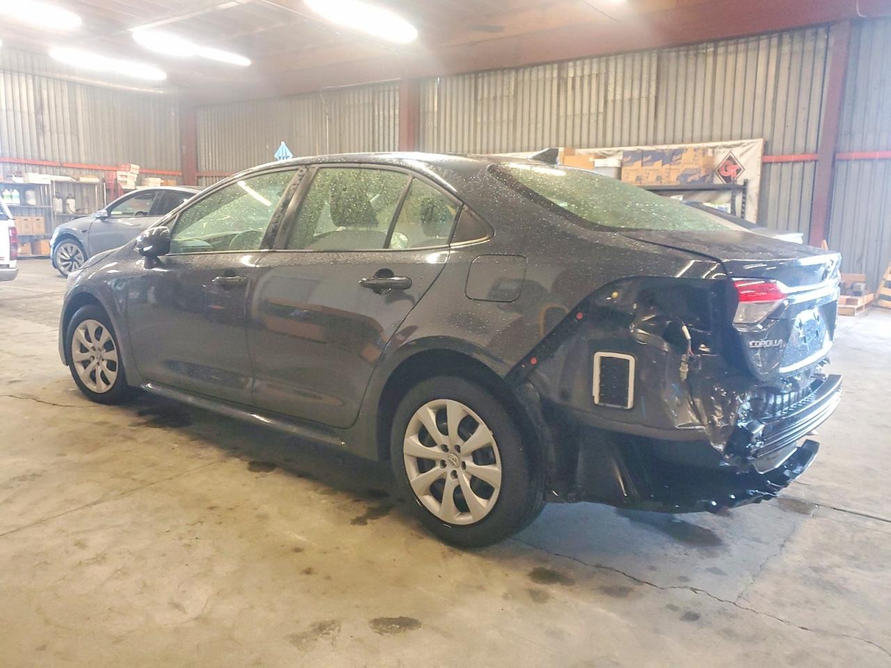 2023 TOYOTA COROLLA LE photo 3