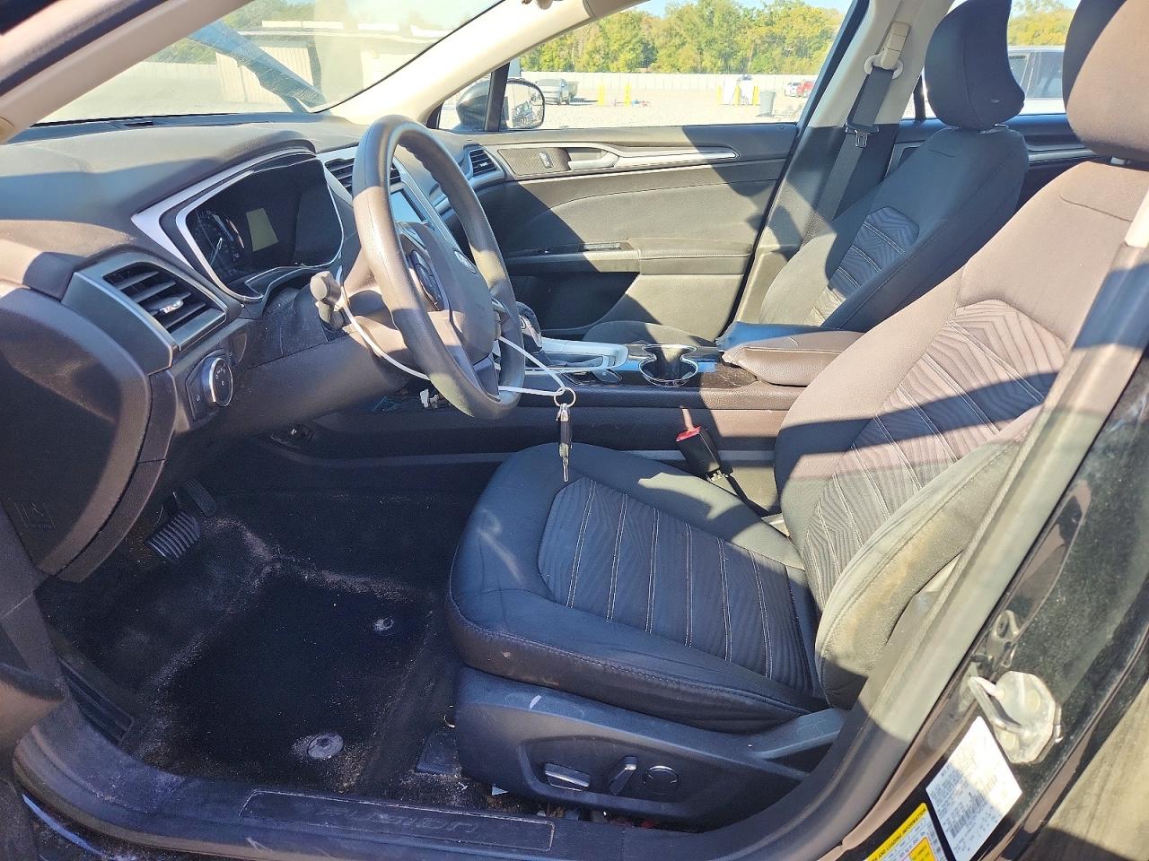 2016 FORD FUSION SE photo 7