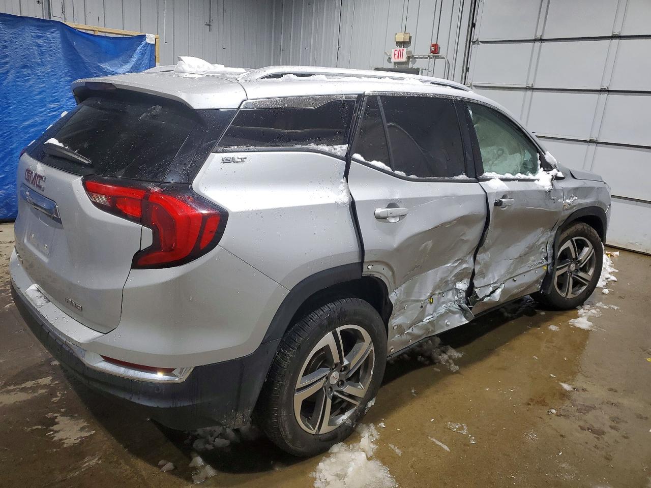 2019 GMC TERRAIN SLT photo 3