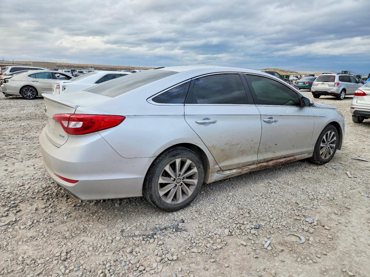 2015 HYUNDAI SONATA SPORT photo 3