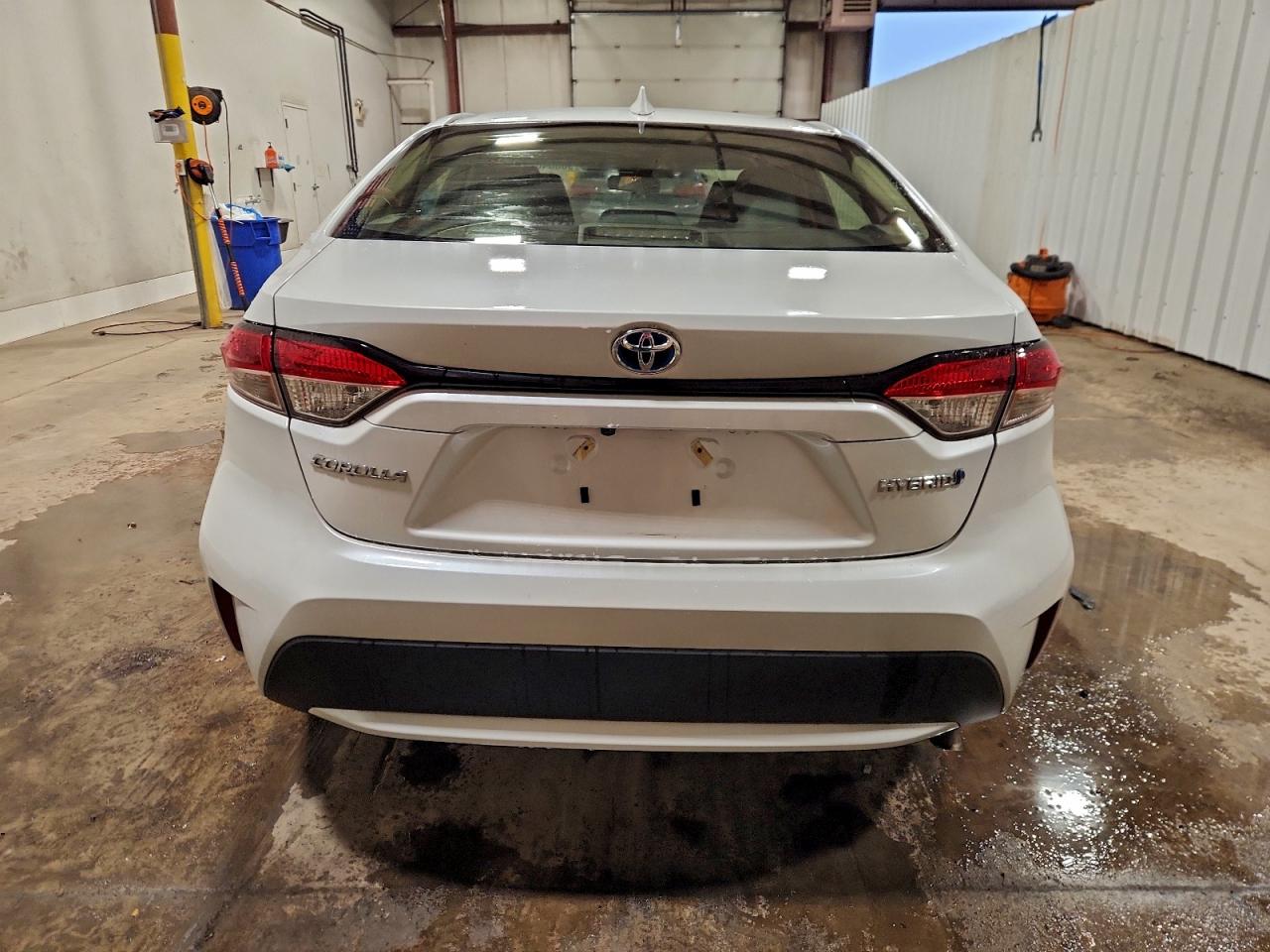 2022 TOYOTA COROLLA LE photo 6