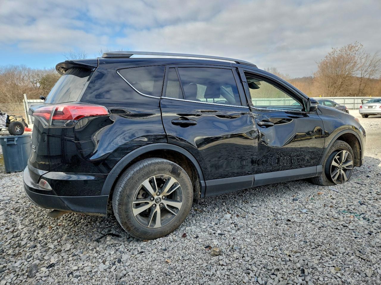 2018 TOYOTA RAV4 ADVENTURE photo 3