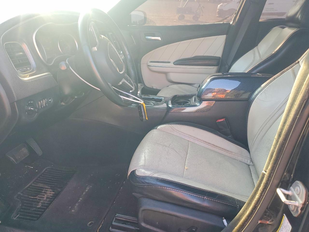2017 DODGE CHARGER SXT photo 7