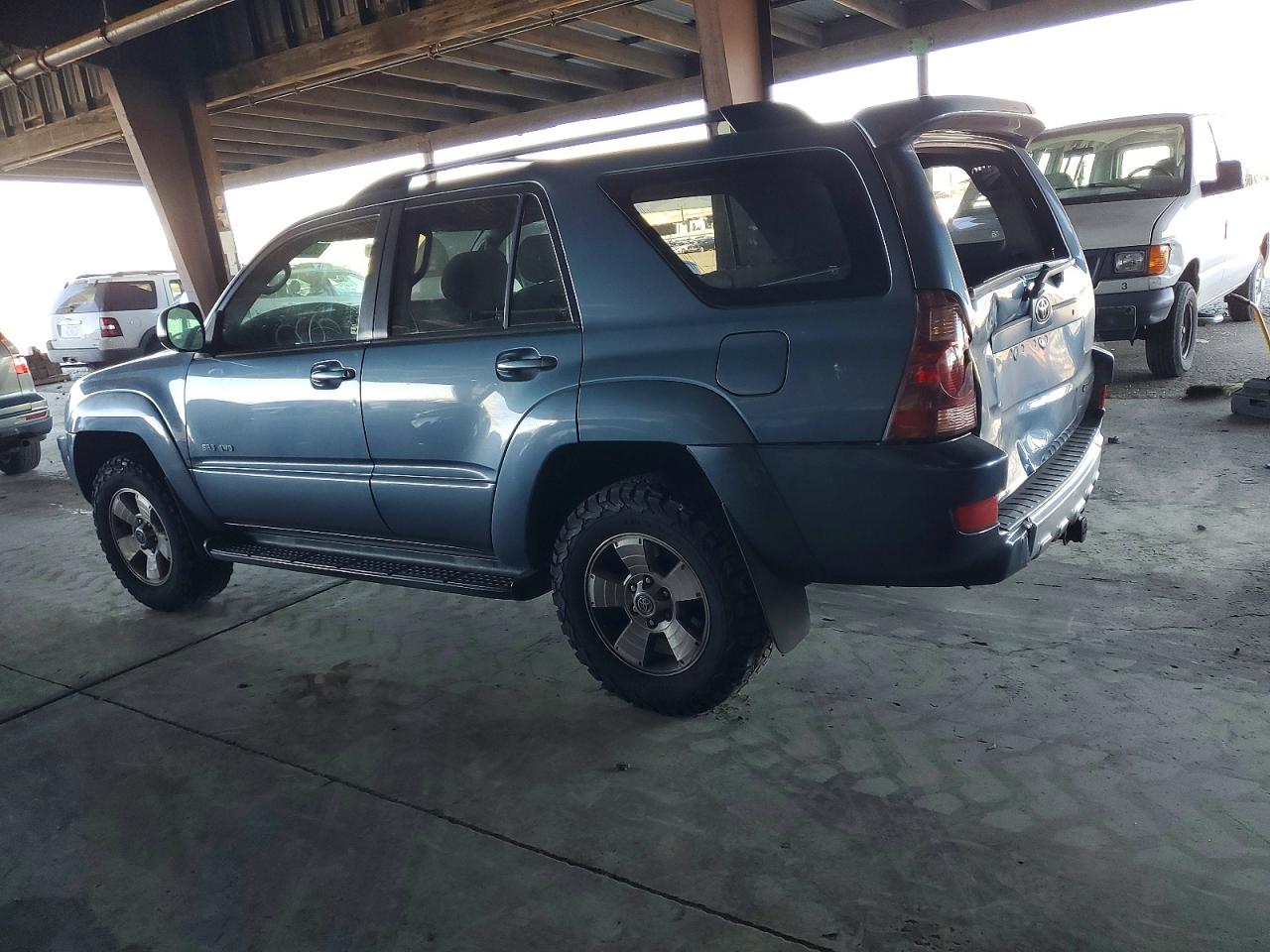 2003 TOYOTA 4RUNNER SR5 photo 2