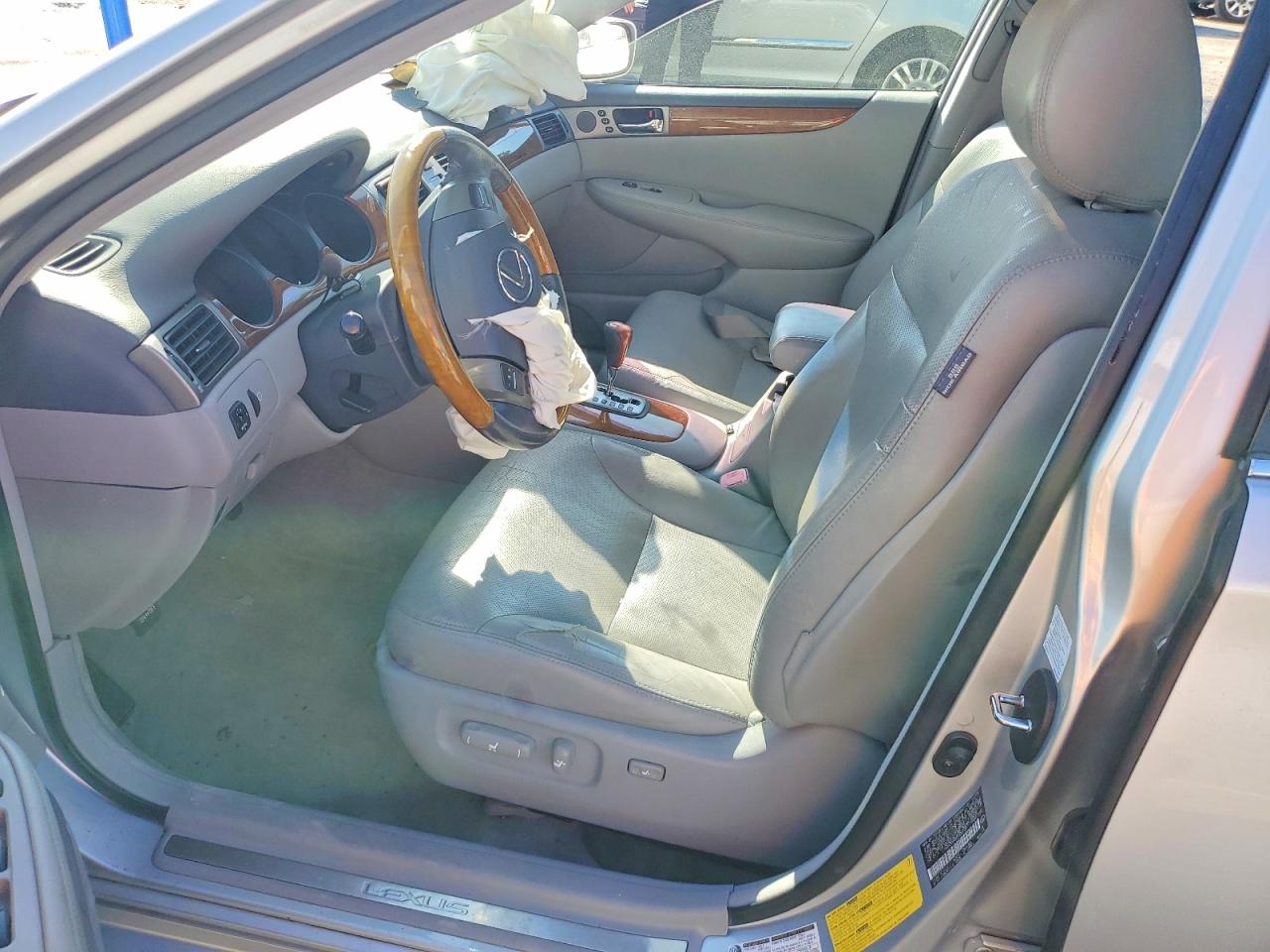 2005 LEXUS ES 330 photo 7