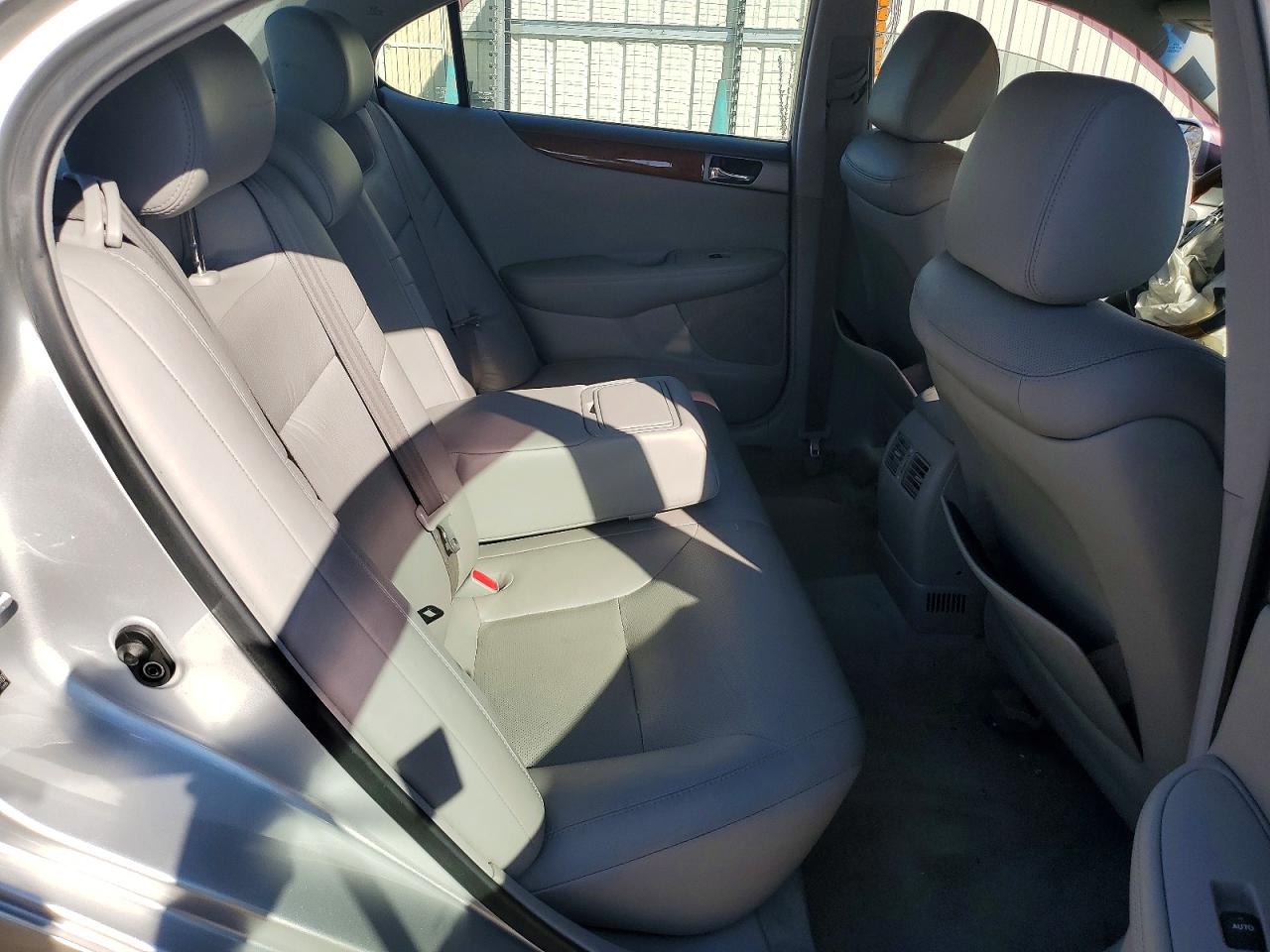 2005 LEXUS ES 330 photo 10