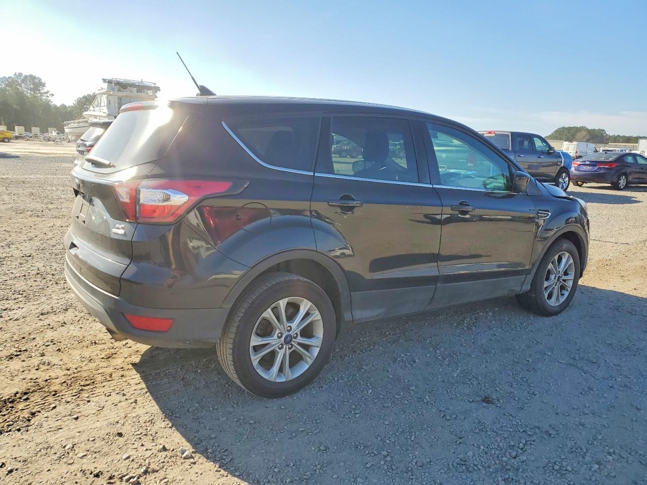 2019 FORD ESCAPE SE photo 3