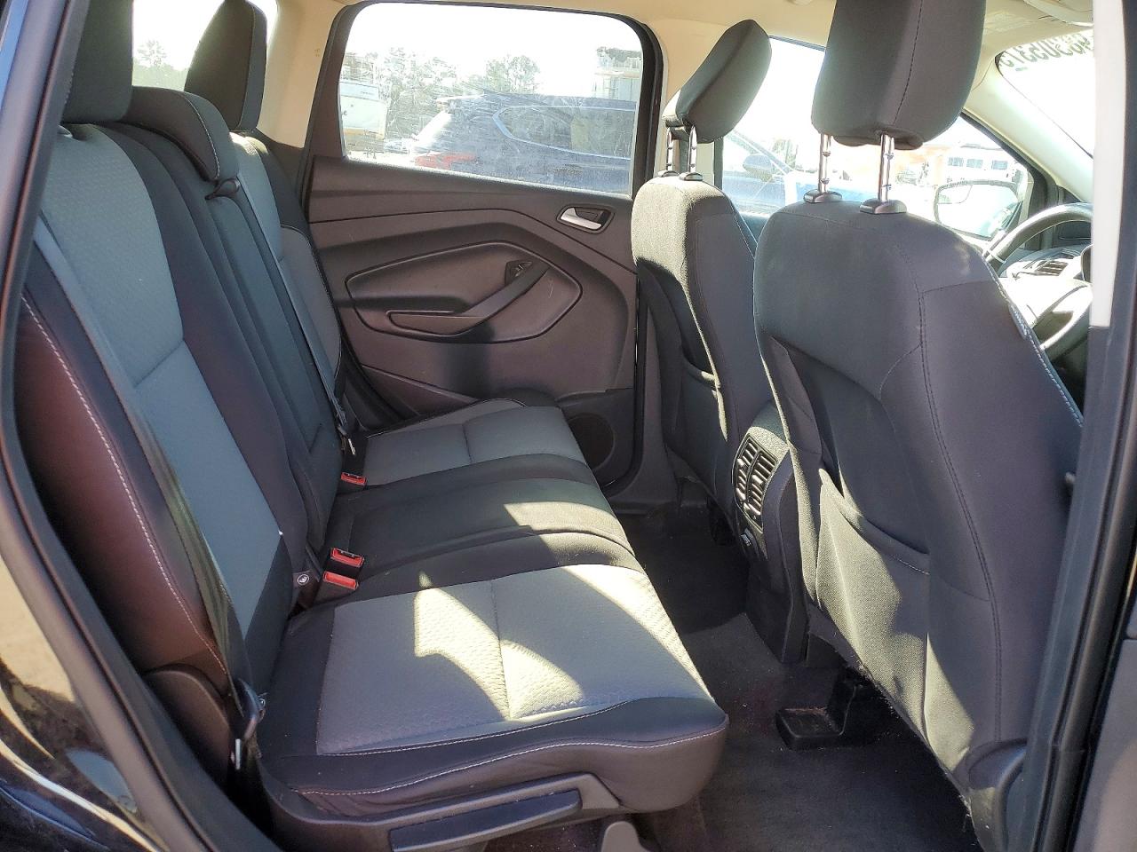 2019 FORD ESCAPE SE photo 11