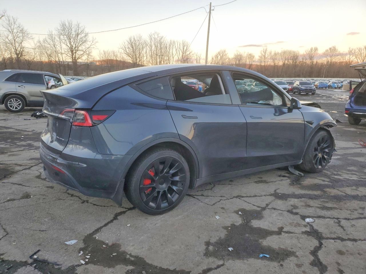 2021 TESLA MODEL Y photo 3
