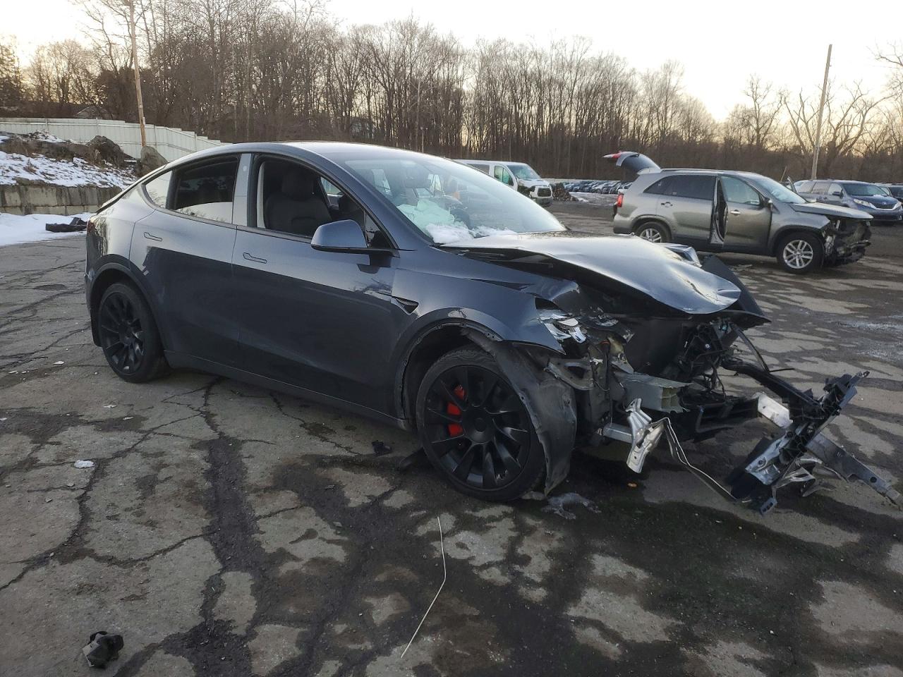 2021 TESLA MODEL Y photo 4