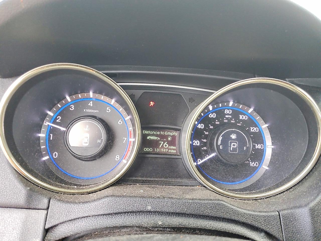 2013 HYUNDAI SONATA SE photo 9
