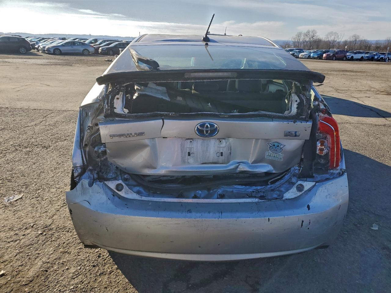 2013 TOYOTA PRIUS photo 6