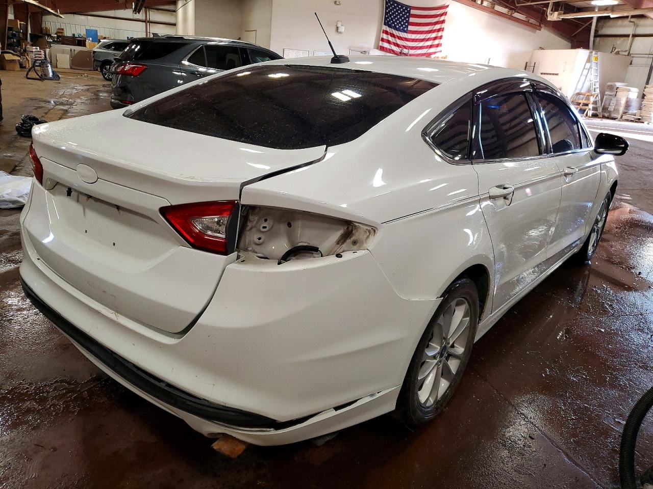 2014 FORD FUSION SE photo 5