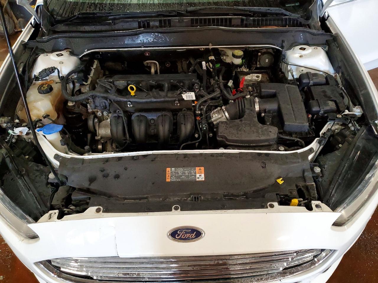2014 FORD FUSION SE photo 21