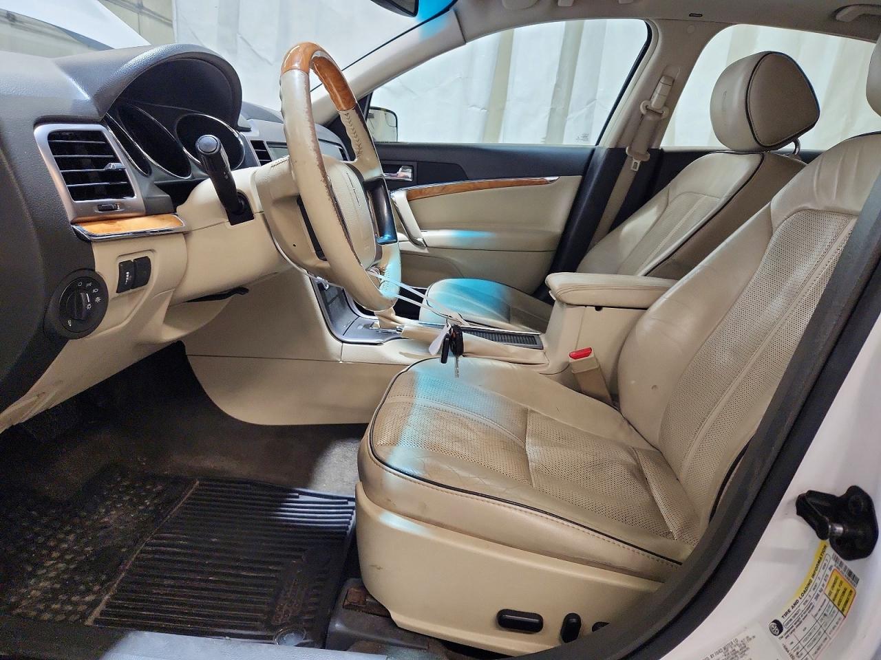 2012 LINCOLN MKZ photo 7
