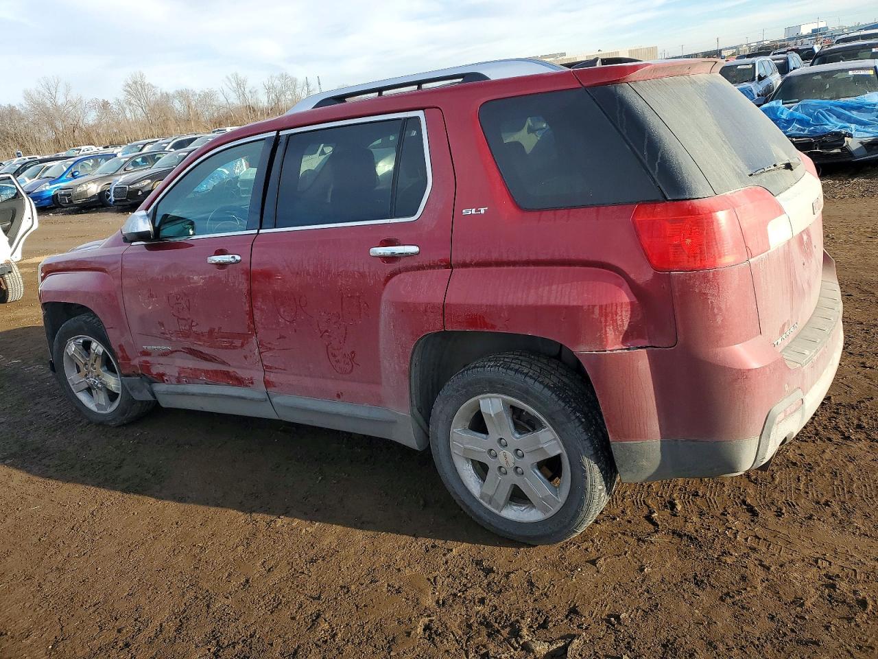 2013 GMC TERRAIN SLT photo 2