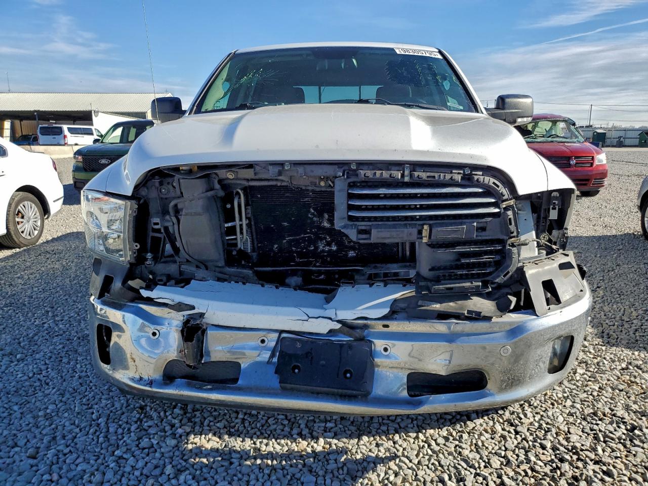2017 RAM 1500 SLT photo 5