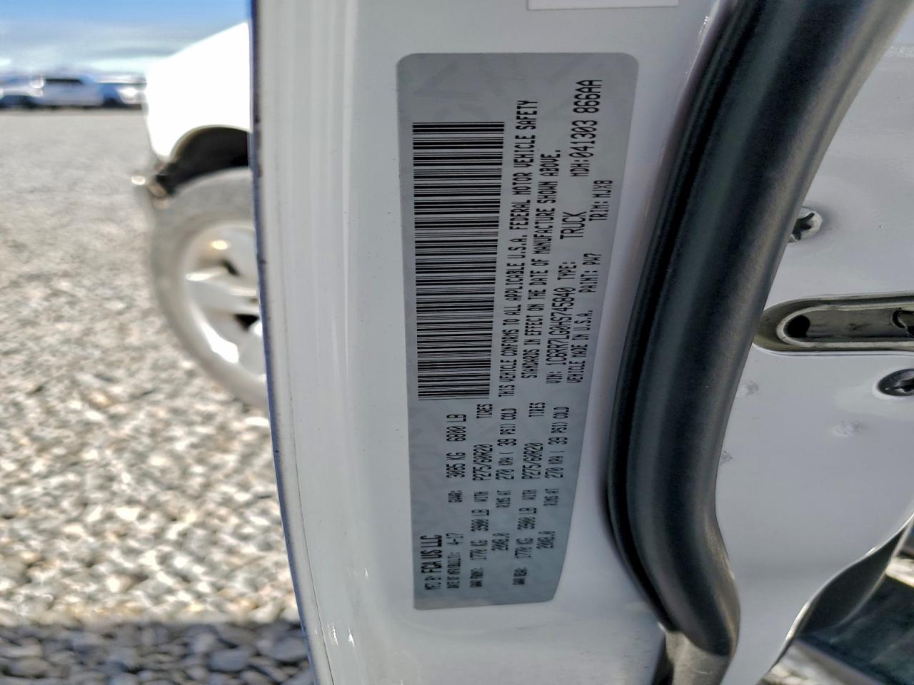2017 RAM 1500 SLT photo 12