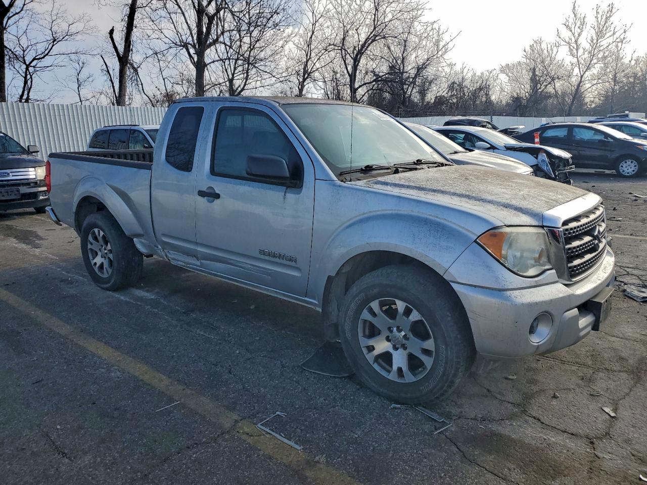 2010 SUZUKI EQUATOR SPORT photo 4