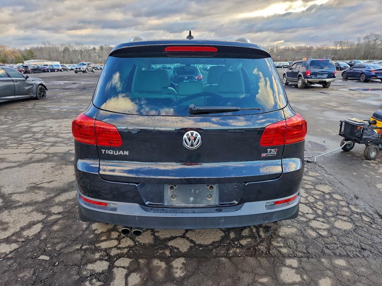 2017 VOLKSWAGEN TIGUAN WOLFSBURG photo 6