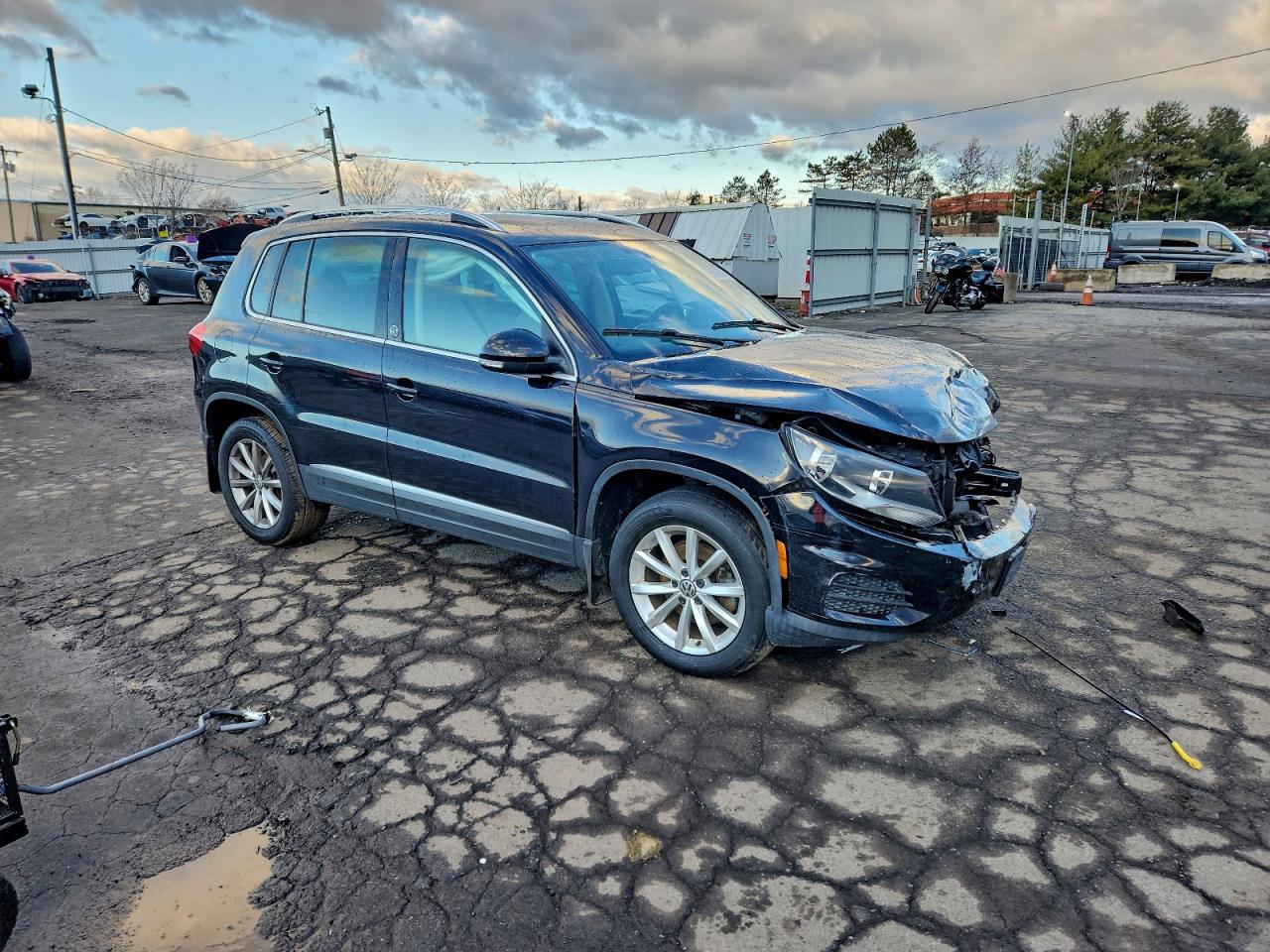 2017 VOLKSWAGEN TIGUAN WOLFSBURG photo 4