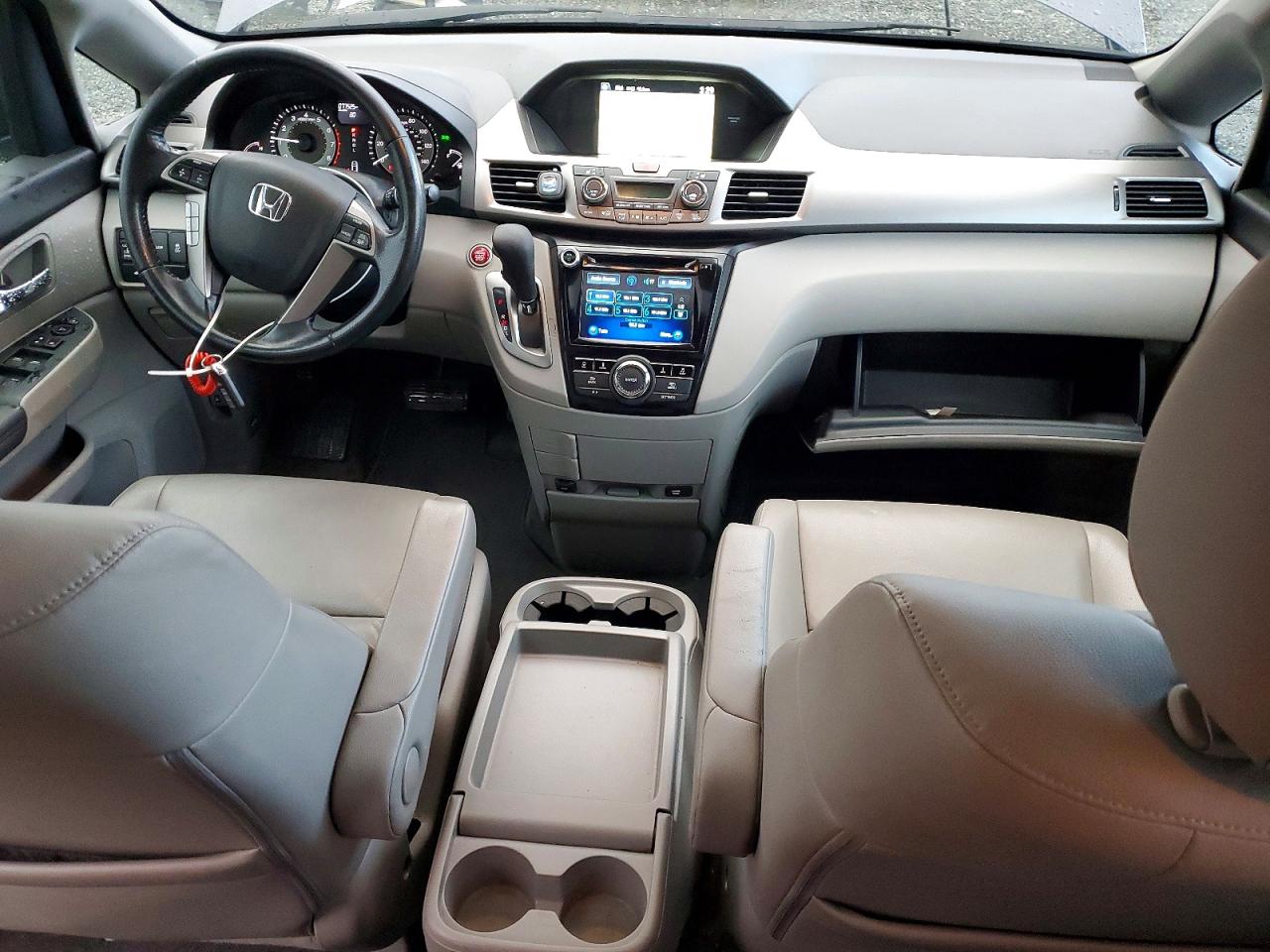2016 HONDA ODYSSEY EXL photo 8