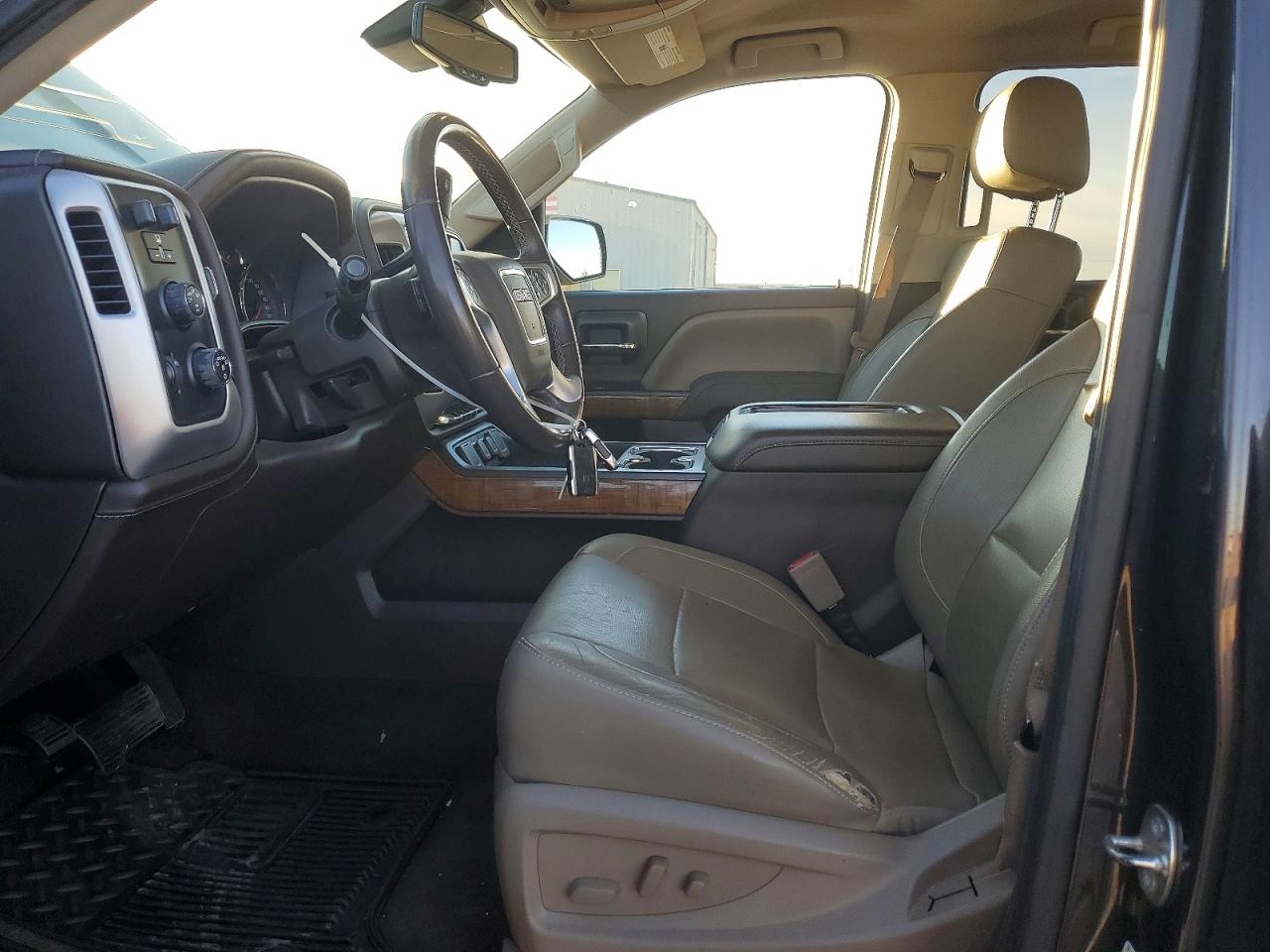 2015 GMC SIERRA K1500 SLT photo 7