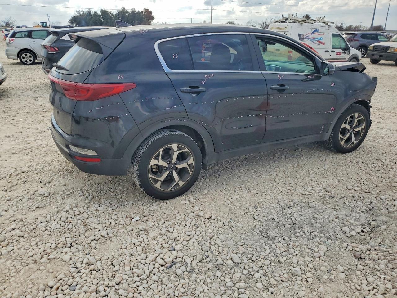2020 KIA SPORTAGE LX photo 3