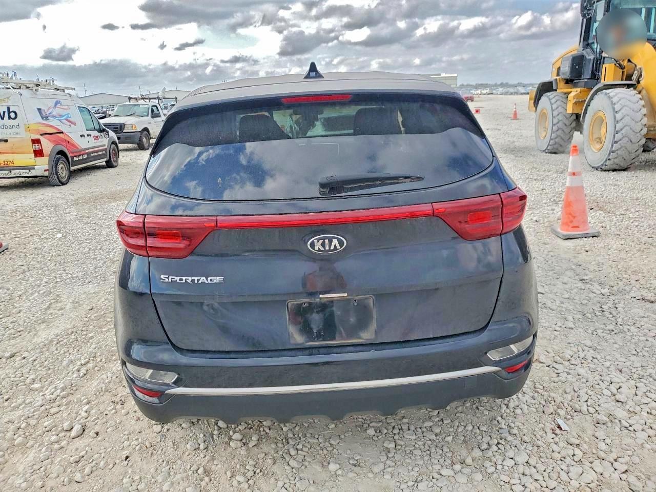 2020 KIA SPORTAGE LX photo 6